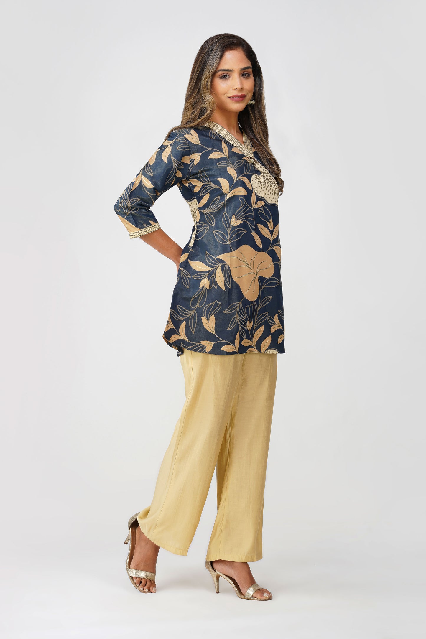 Maya Shiny Silk Coord Set – Navy Gold Bloom