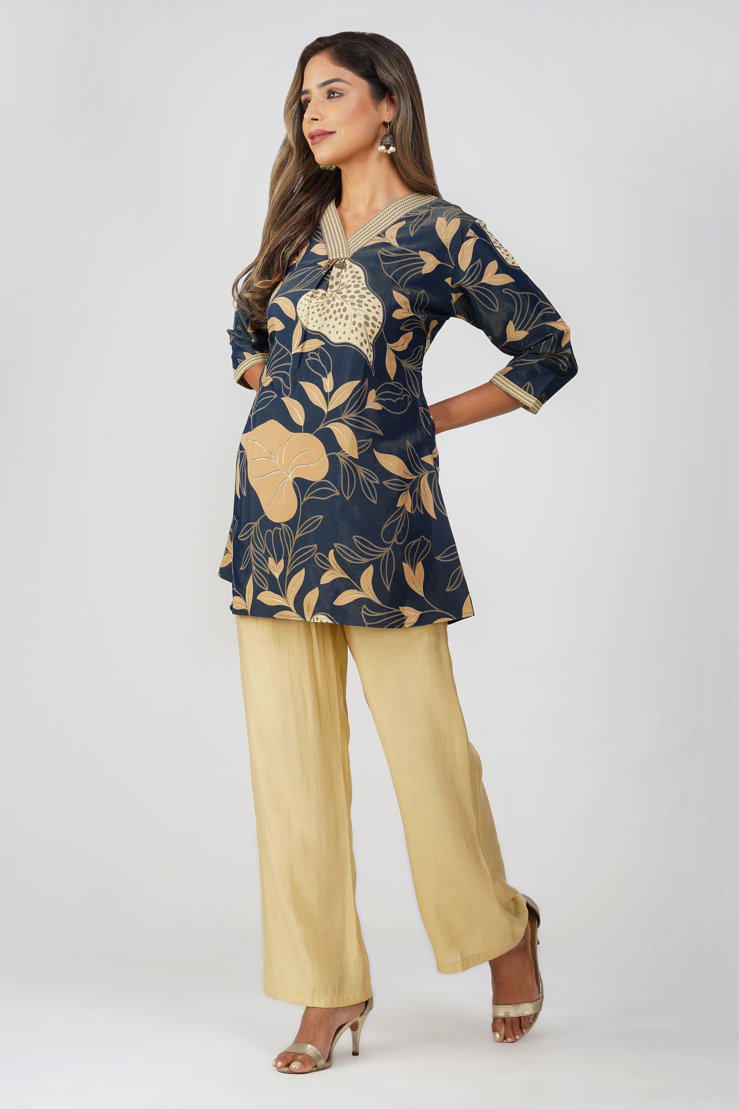 Maya Shiny Silk Coord Set – Navy Gold Bloom