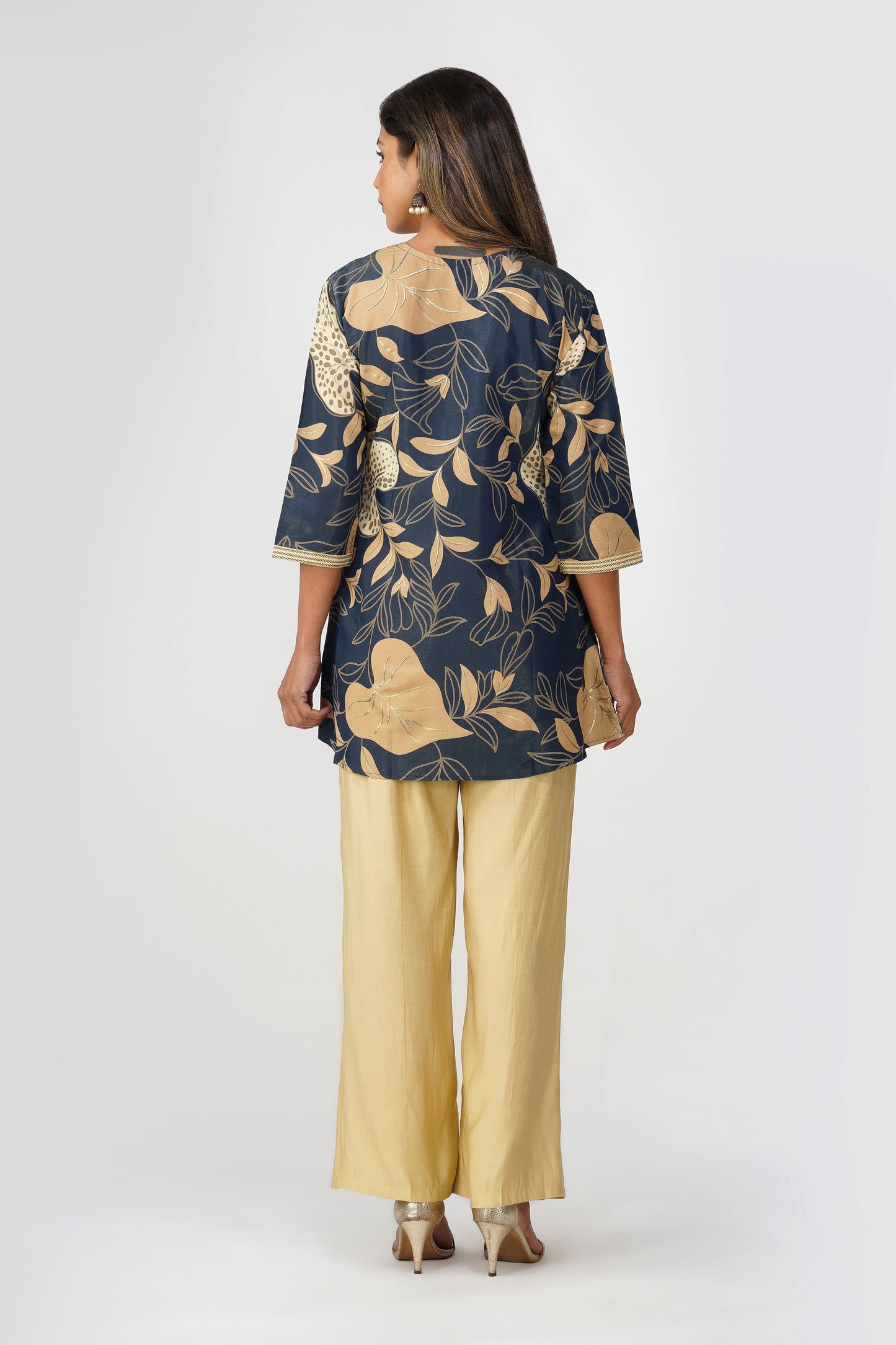 Maya Shiny Silk Coord Set – Navy Gold Bloom