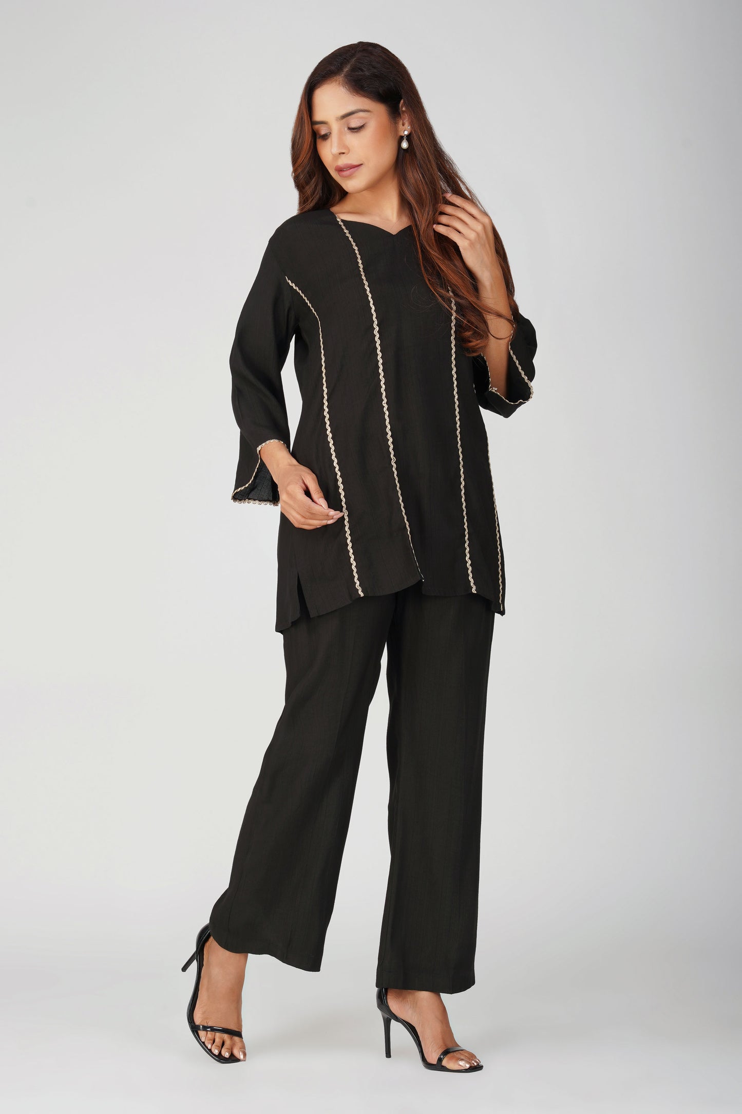 Cham Cham Co-ord Set – Black | Elegant V-Neck Kurta with Gold Thread Accents – Bindigasm