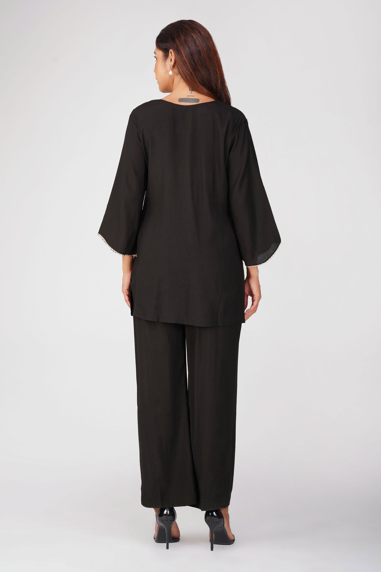 Cham Cham Co-ord Set – Black | Elegant V-Neck Kurta with Gold Thread Accents – Bindigasm