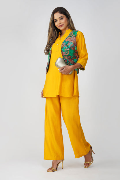 Banarasi Ethnic Jacket in Green with Gold Lace