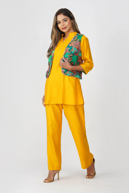 Banarasi Ethnic Jacket in Green with Gold Lace