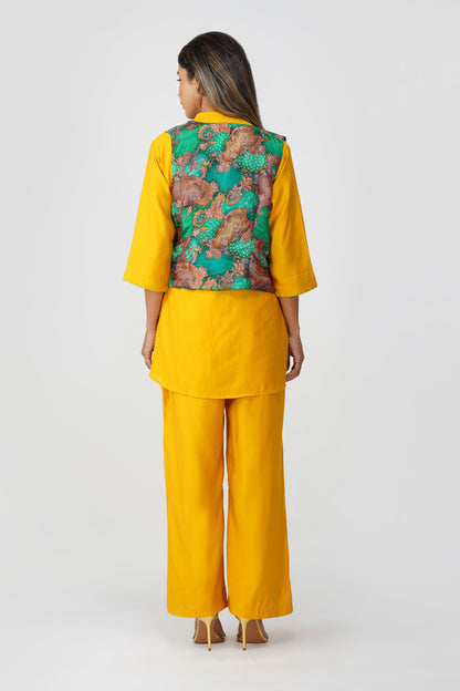 Banarasi Ethnic Jacket in Green with Gold Lace