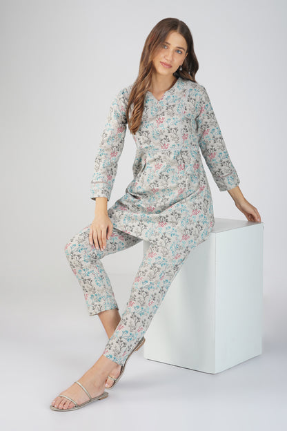Kajal Grey Cotton Co-ord Set – Printed Kurta with Lace Detailing & Pocketed Pants