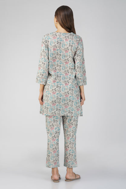 Kajal Grey Cotton Co-ord Set – Printed Kurta with Lace Detailing & Pocketed Pants