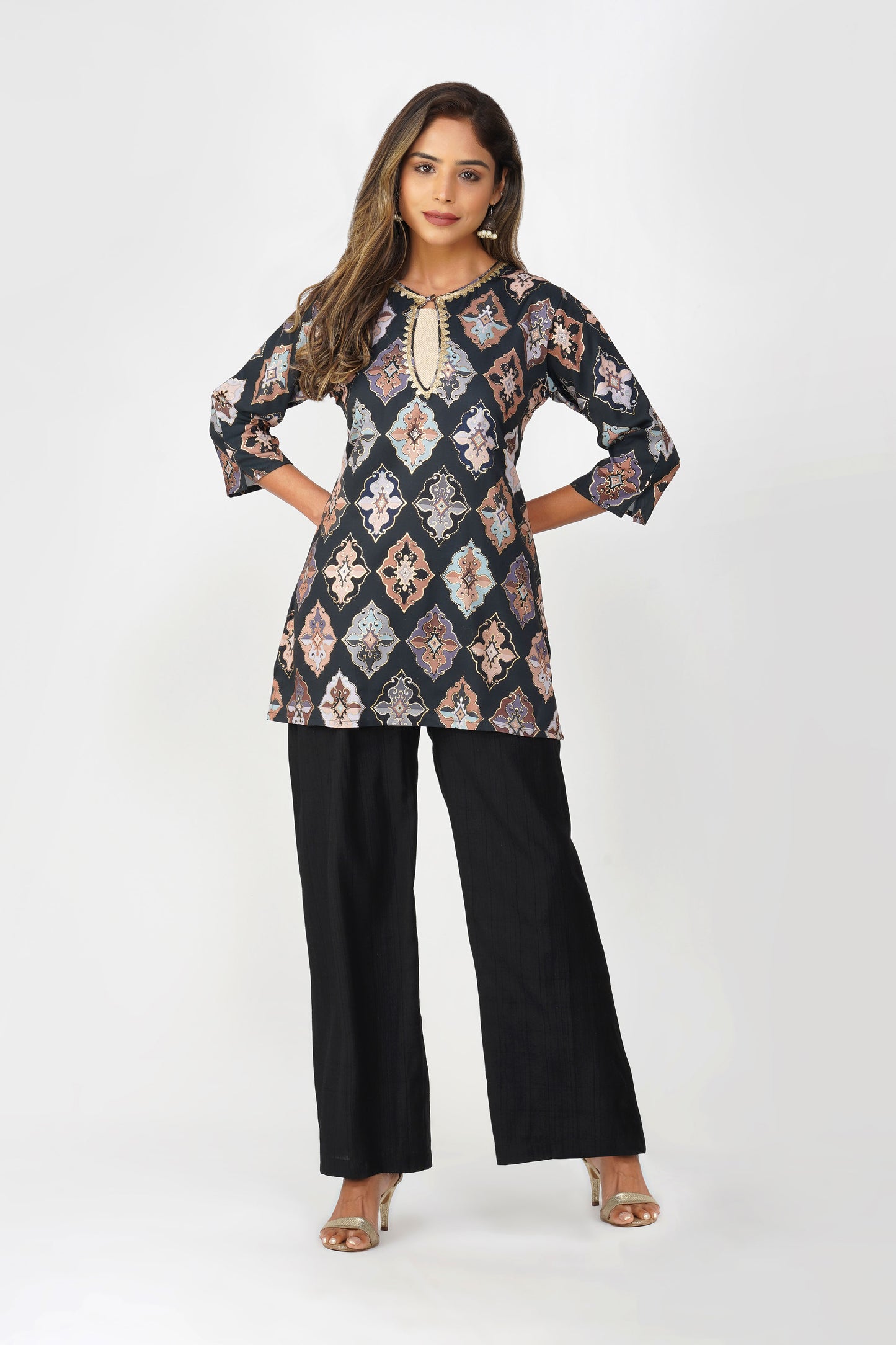 Ruhi Ikat Satin Silk Kurta Set – Noir Mosaic