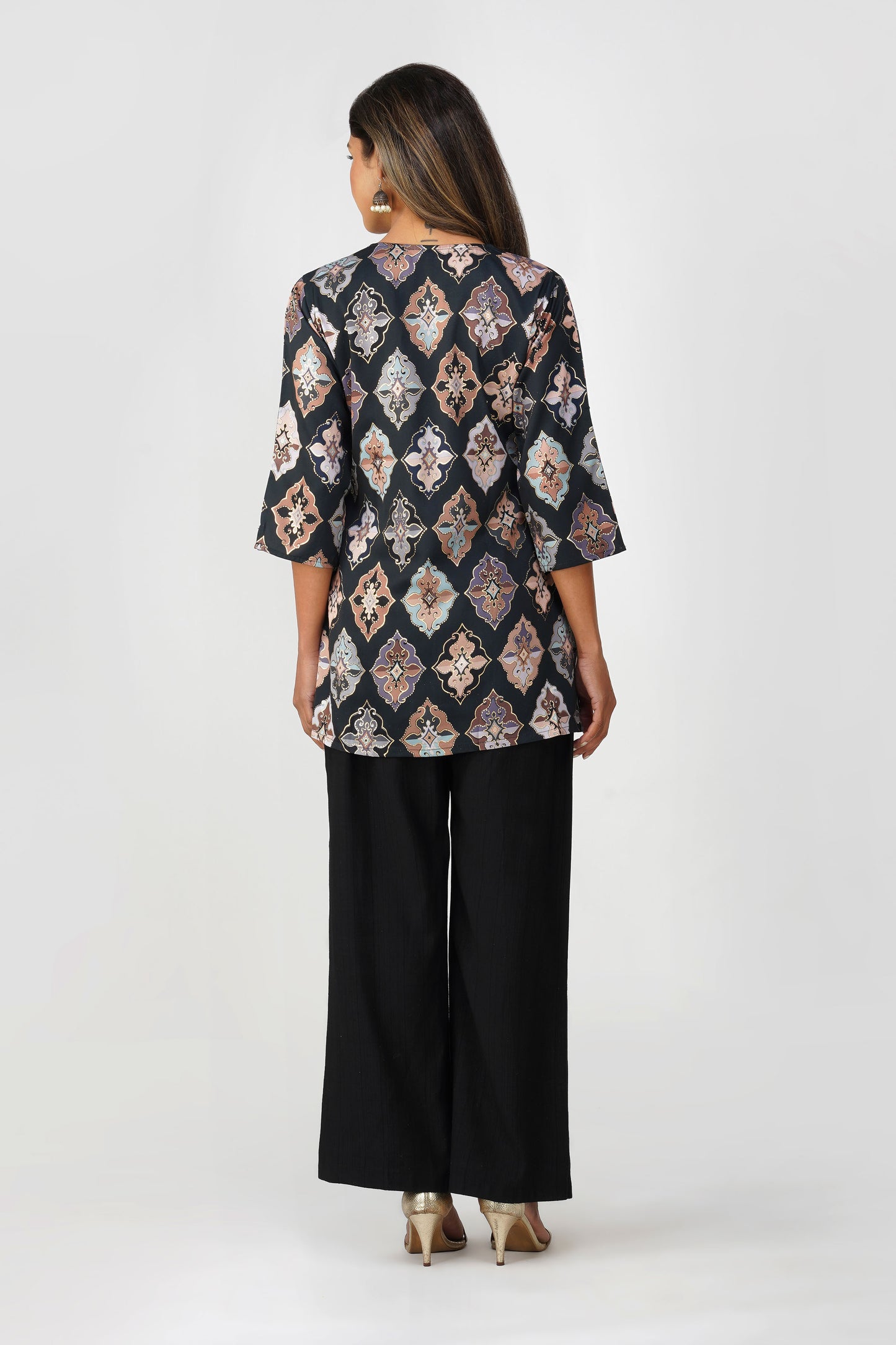 Ruhi Ikat Satin Silk Kurta Set – Noir Mosaic