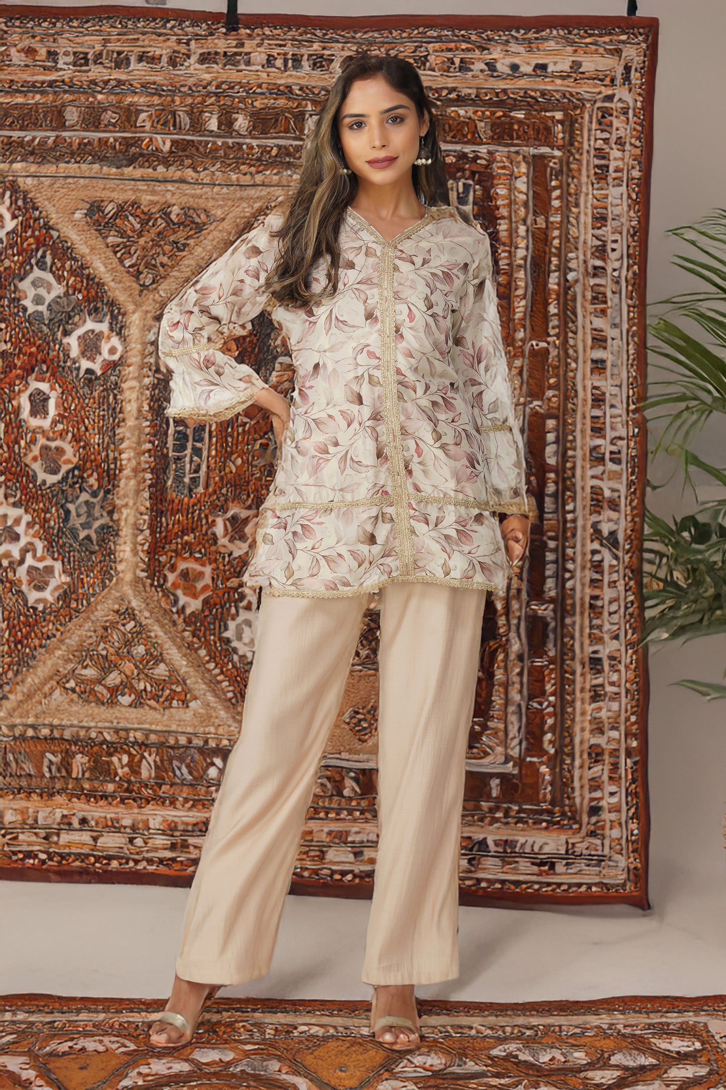Shimmer Crush Floral Set of 3 – Beige Rose